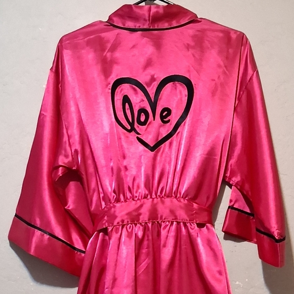 Morgan Taylor Vibrant Pink Satin Robe SzS-M Heart Valentines - Picture 3 of 11